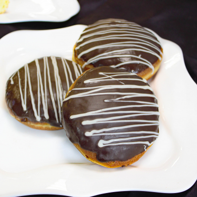 Берлинер с вареной сгущенкой